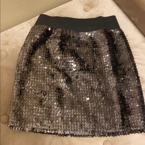 🌟Beautiful sparkly Mini skirt - above the knee 🔥